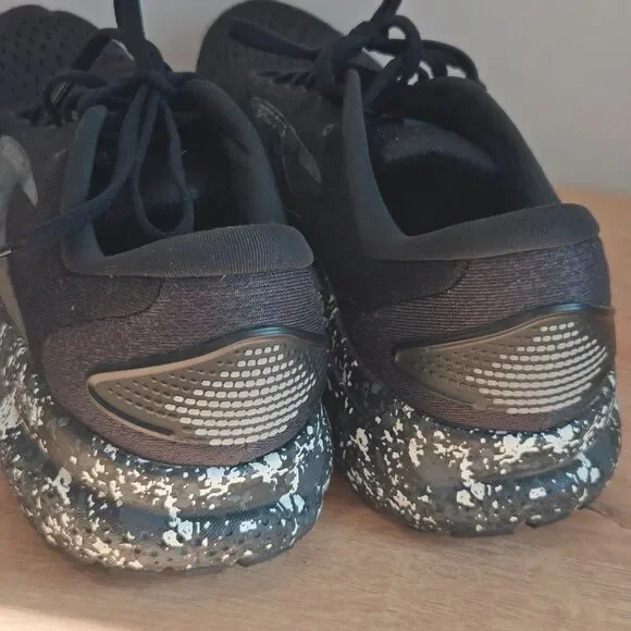 Brooks Mens Ghost 16 Sneakers 11.5 D /45.5 Running Athletic Shoe Black Lava EUC - Picture 3 of 10